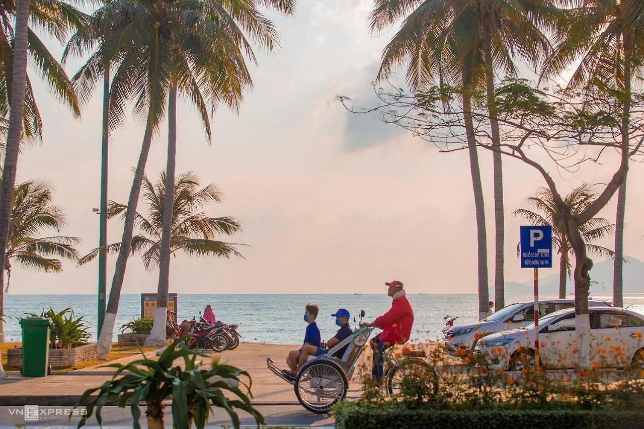 Lyn Premier Studio Panorama Nha Trang Lägenhet