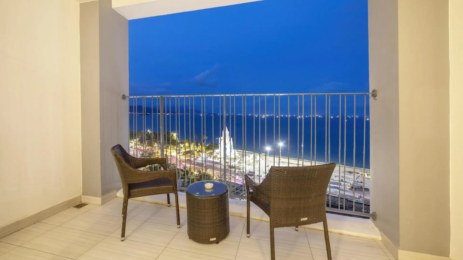 Lyn Premier Studio Panorama Nha Trang 0*,  Vietnam
