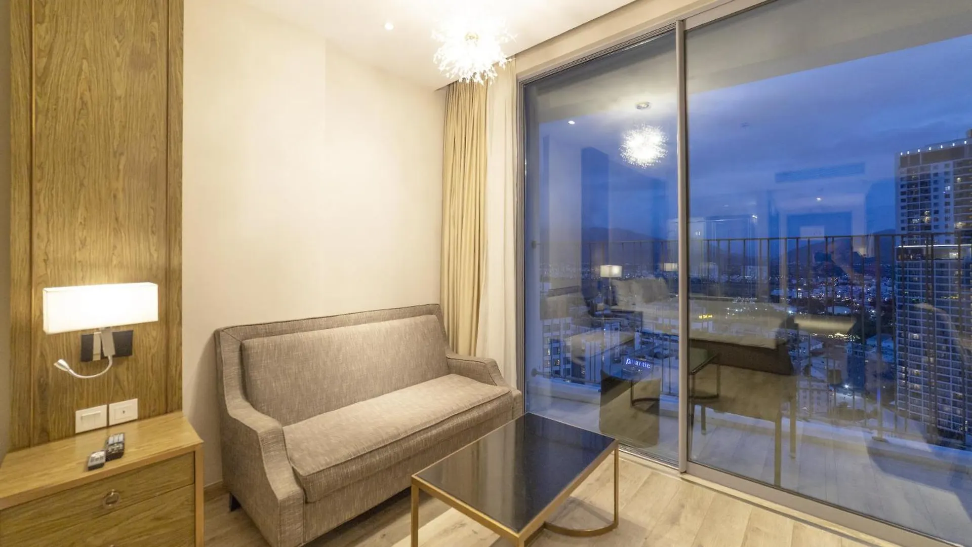 Lyn Premier Studio Panorama Nha Trang Vietnam